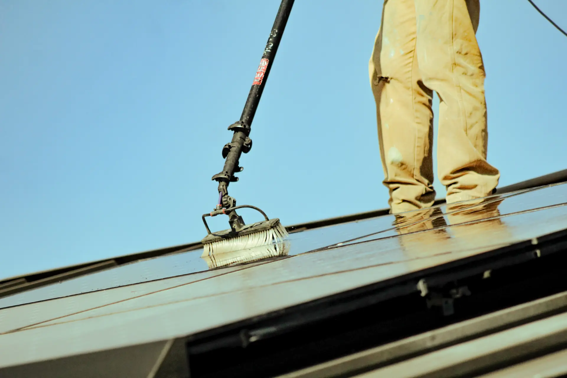 Holiday lighting installation service